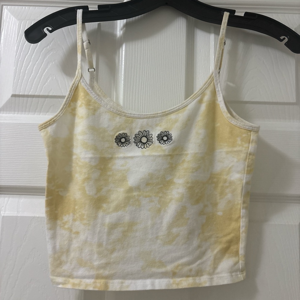 Hollister Yellow Floral Women's cami
